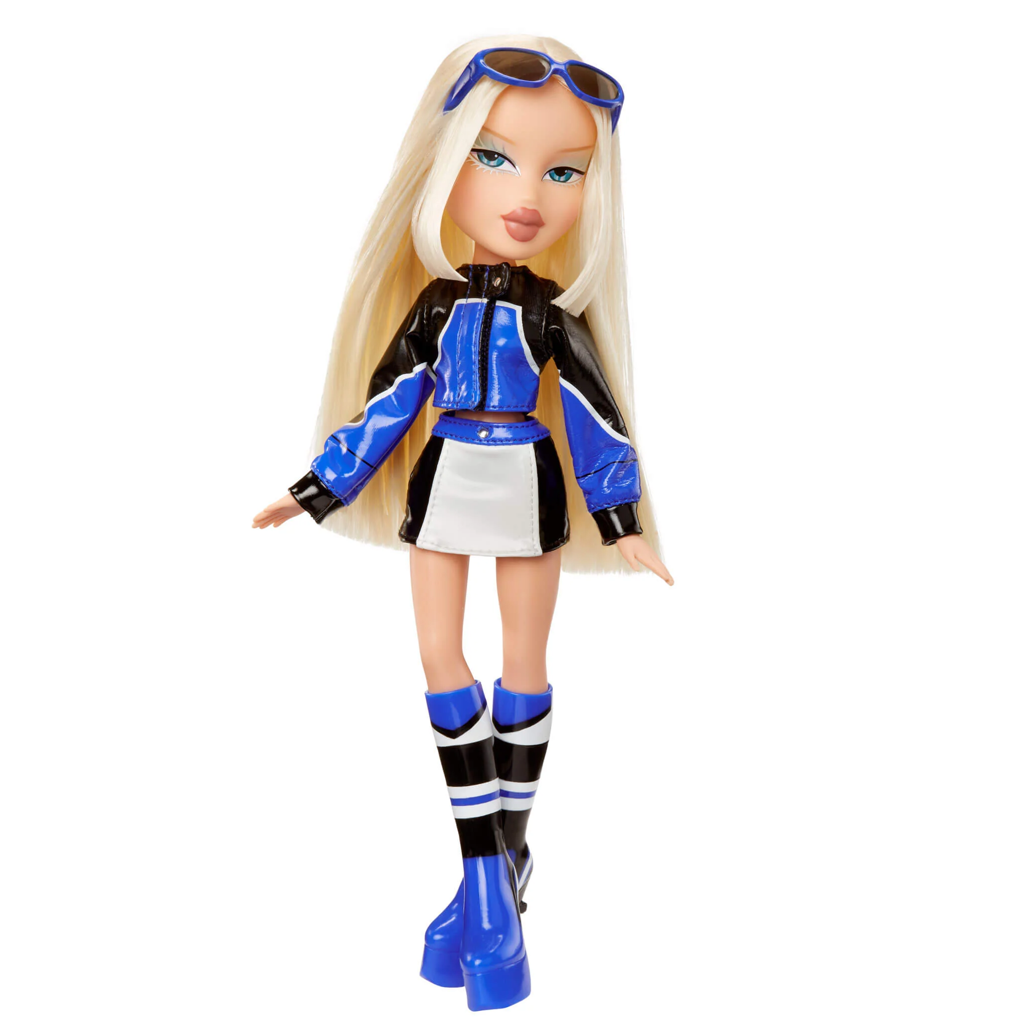 Bratz Scorchin' Cloe Fashion Doll with Accessories - Image 5