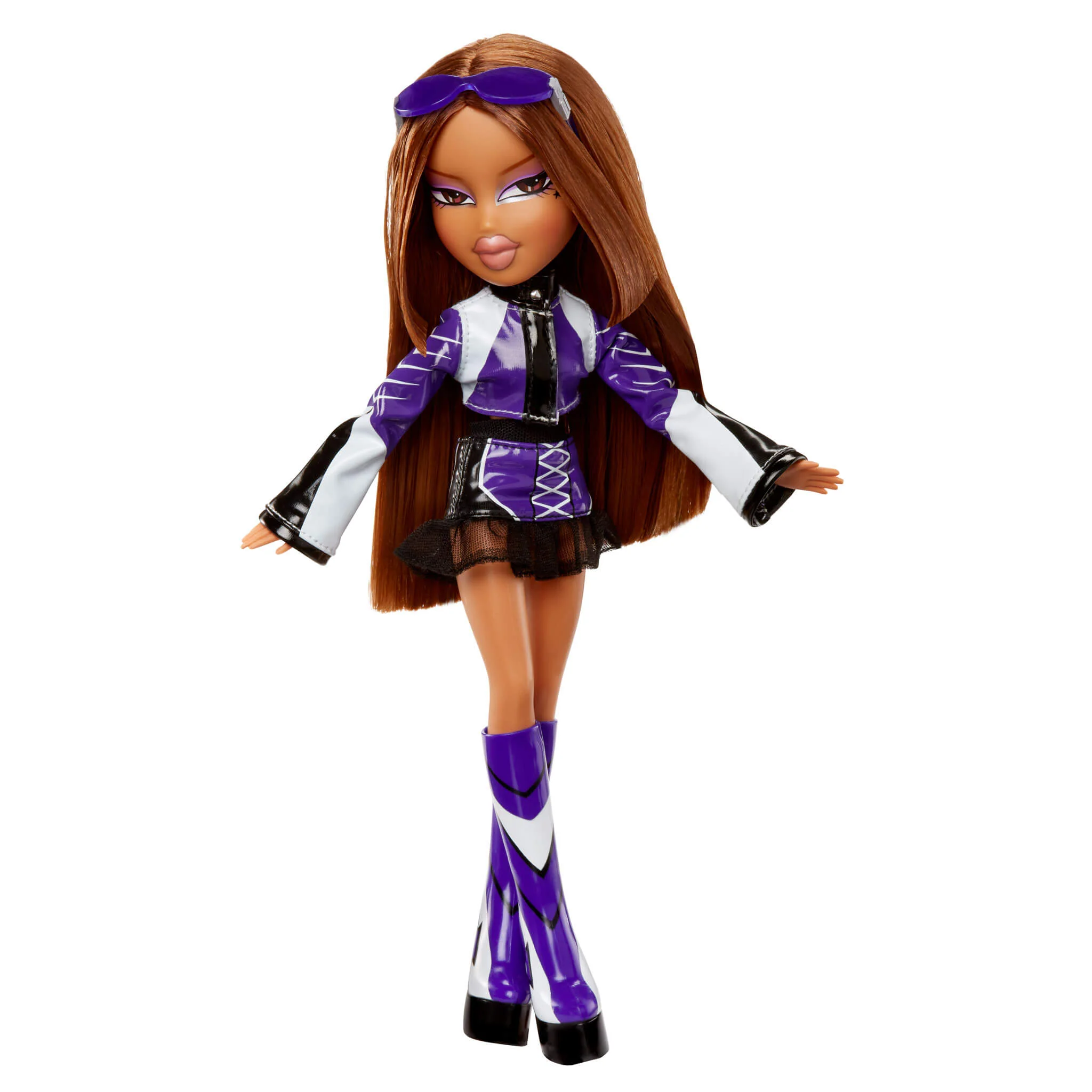 Bratz Scorchin' Yasmin Fashion Doll with Accessories - Image 5