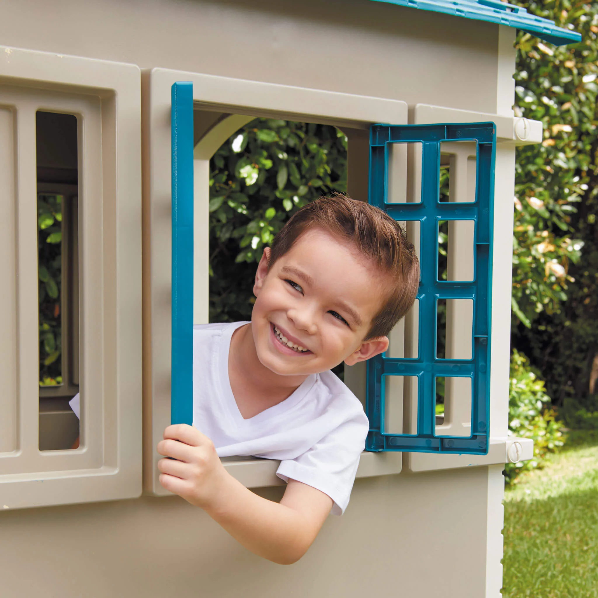 Little Tikes Cape Cottage Playhouse - Blue - Image 4