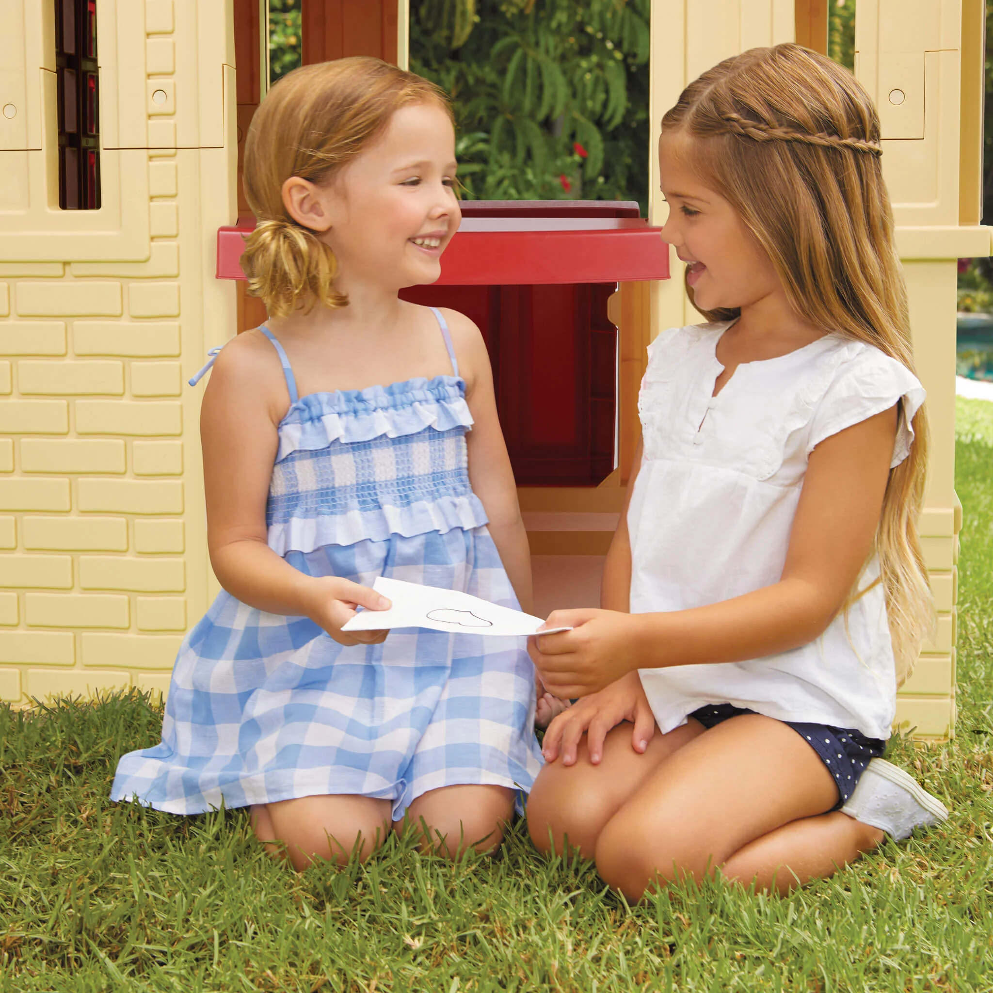 Little Tikes Cape Cottage Playhouse - Tan - Image 6