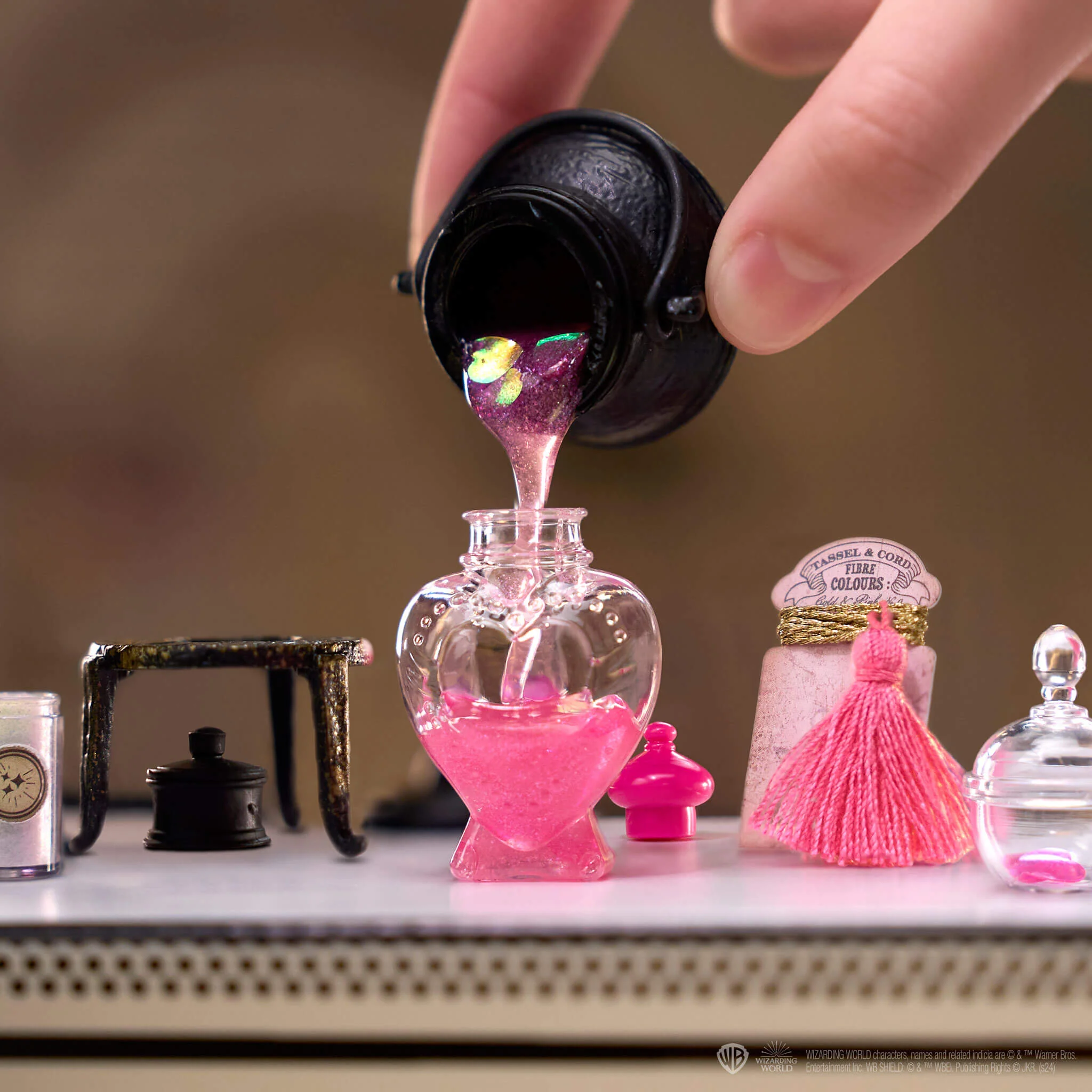 MGA's Miniverse Make It Mini Potions Harry Potter Mini Collectibles - Image 5