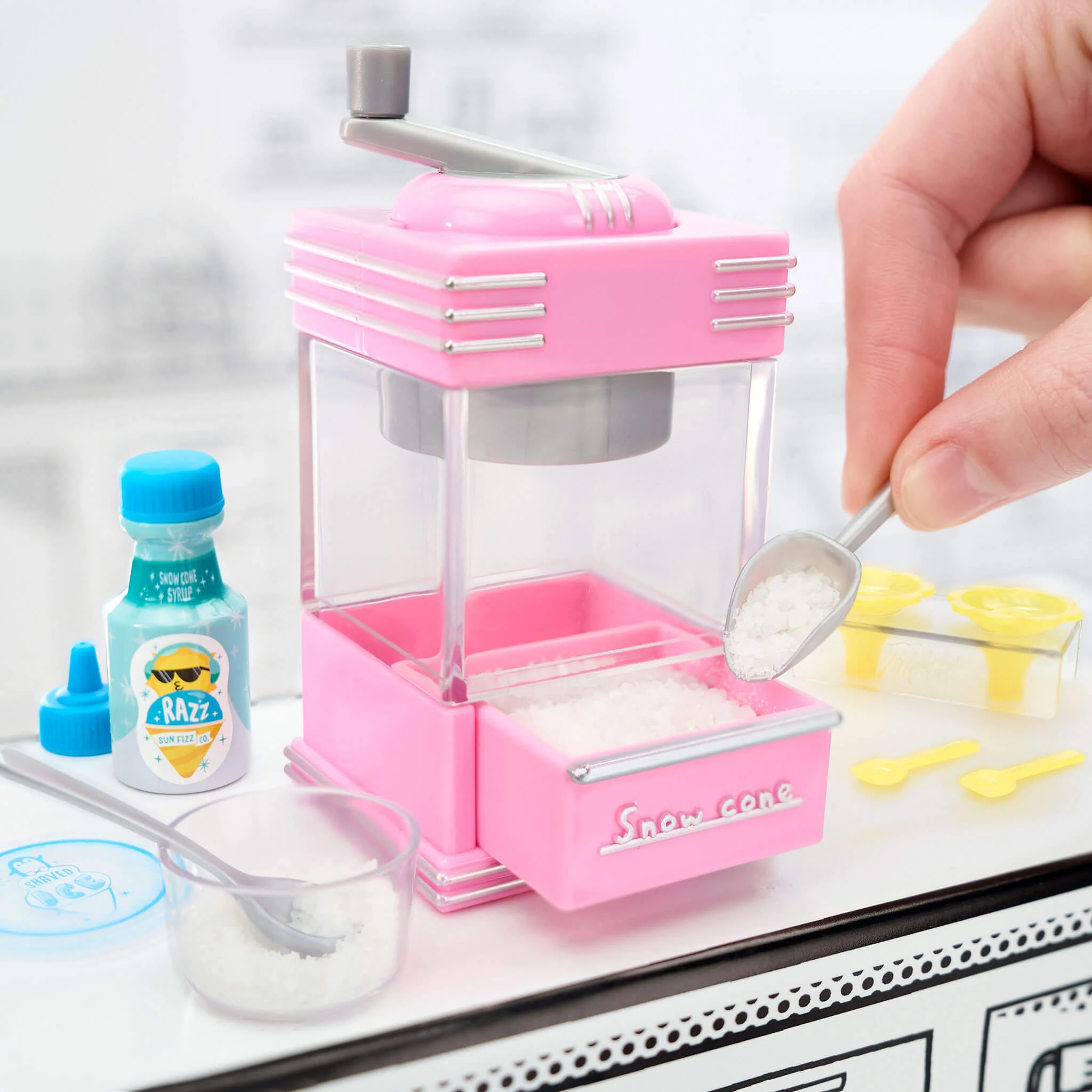 MGA's Miniverse Make It Mini Appliances Series 2 - Image 5