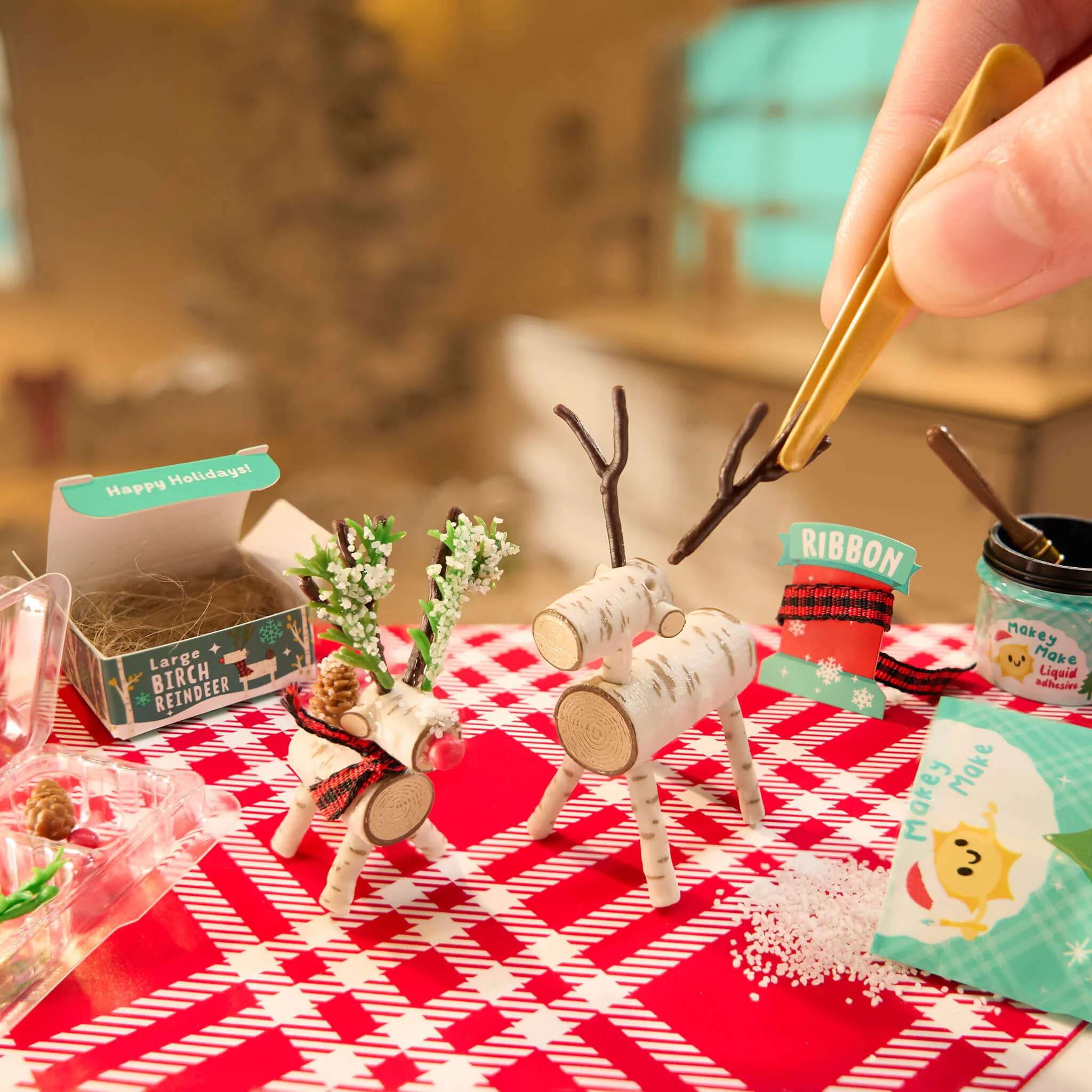 MGA's Miniverse Make It Mini Holiday 2025, The Grinch™ Dr. Seuss™ Mini Collectibles - Image 2