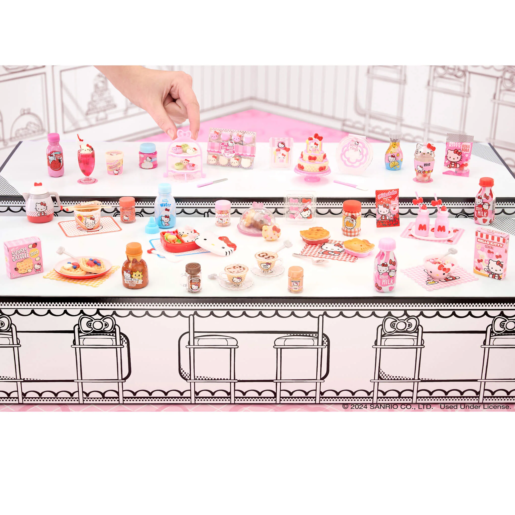 MGA's Miniverse Make It Mini Food Hello Kitty® Mini Collectibles - Image 6