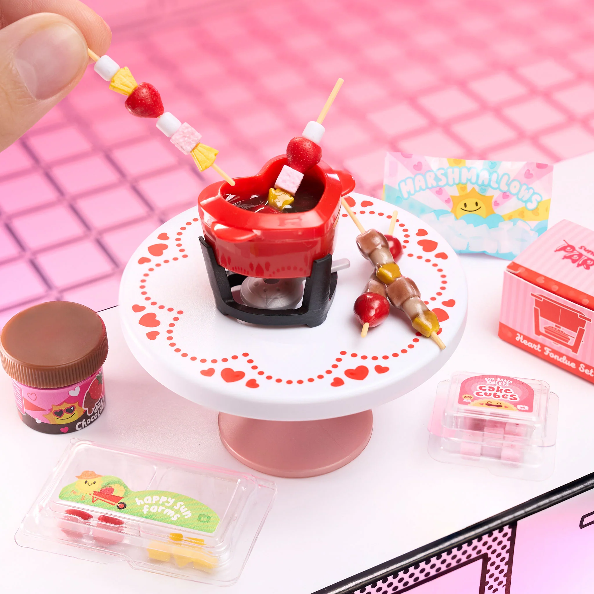 MGA's Miniverse Make It Mini Valentine's Mini Collectibles - Image 5
