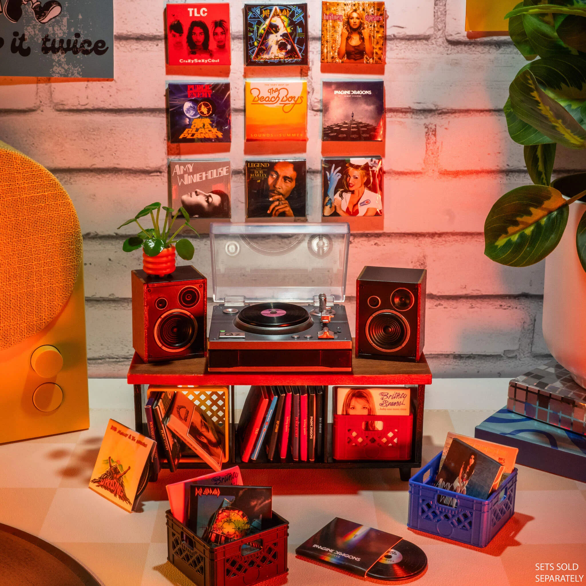 MGA's Miniverse Real Music Vinyl - Mini Playable Vinyl Records - Image 7
