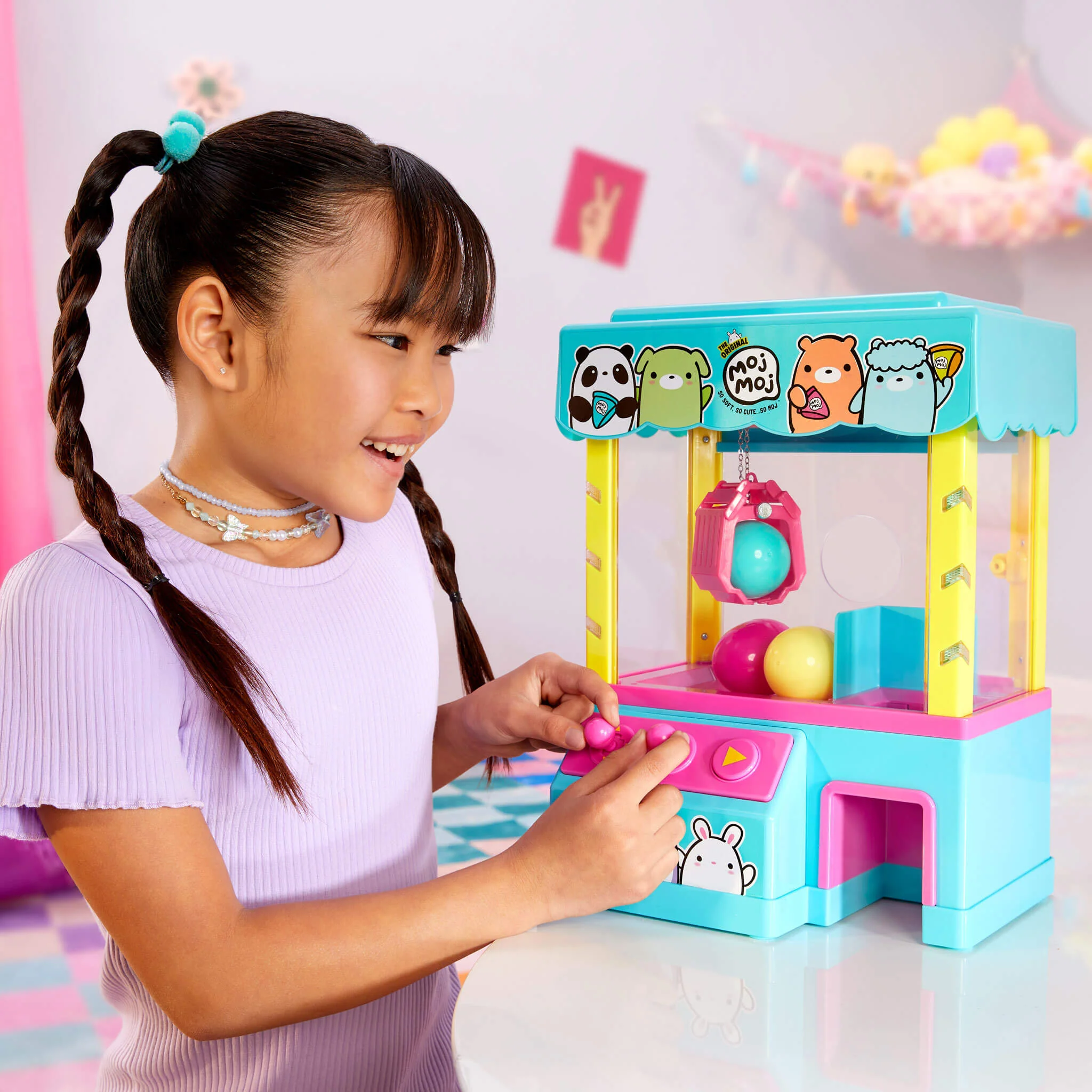 The Original Moj Moj 14" Claw Machine with Exclusive Glittery Squish Character - Image 2